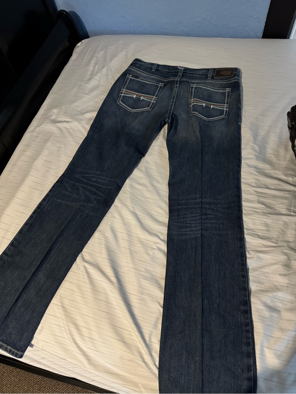 Ariat Men’s starched!! Dark Blue Straight-Leg Jeans